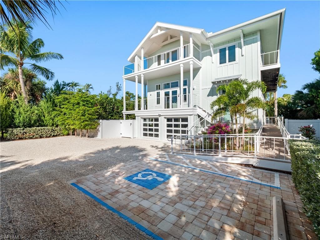 2480 Library WAY, SANIBEL FL 33957-6