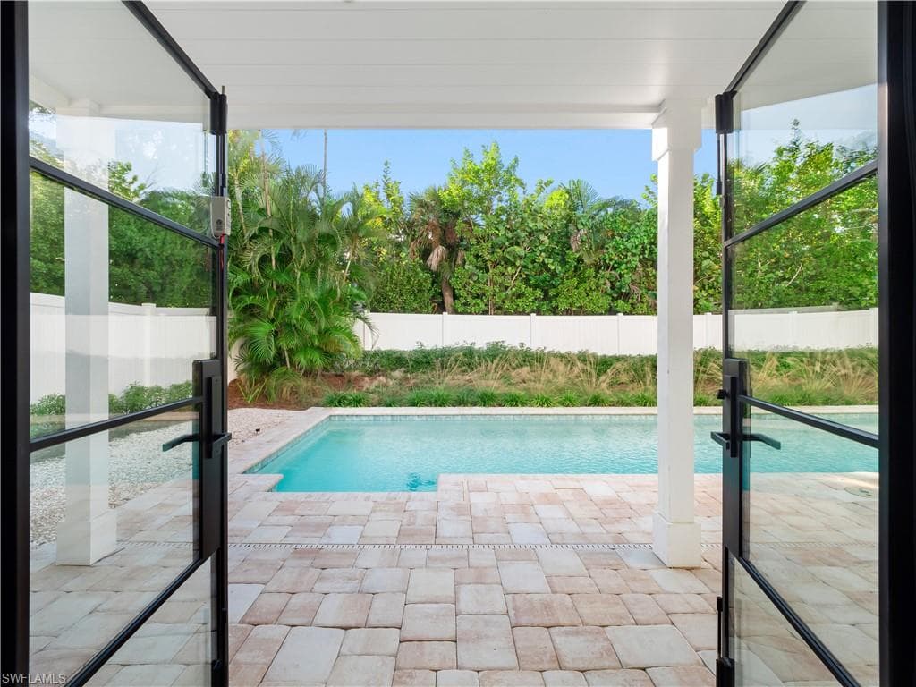 2480 Library WAY, SANIBEL FL 33957-37