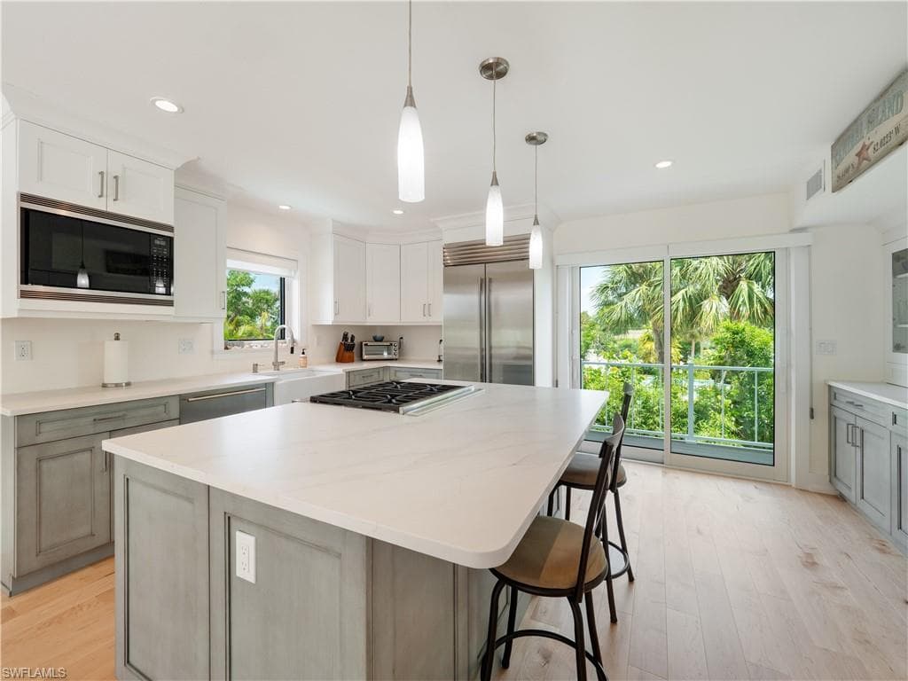 2480 Library WAY, SANIBEL FL 33957-17