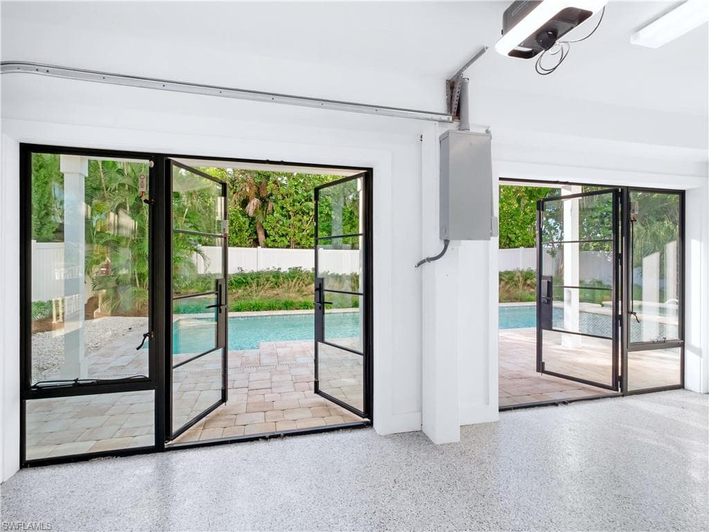 2480 Library WAY, SANIBEL FL 33957-36