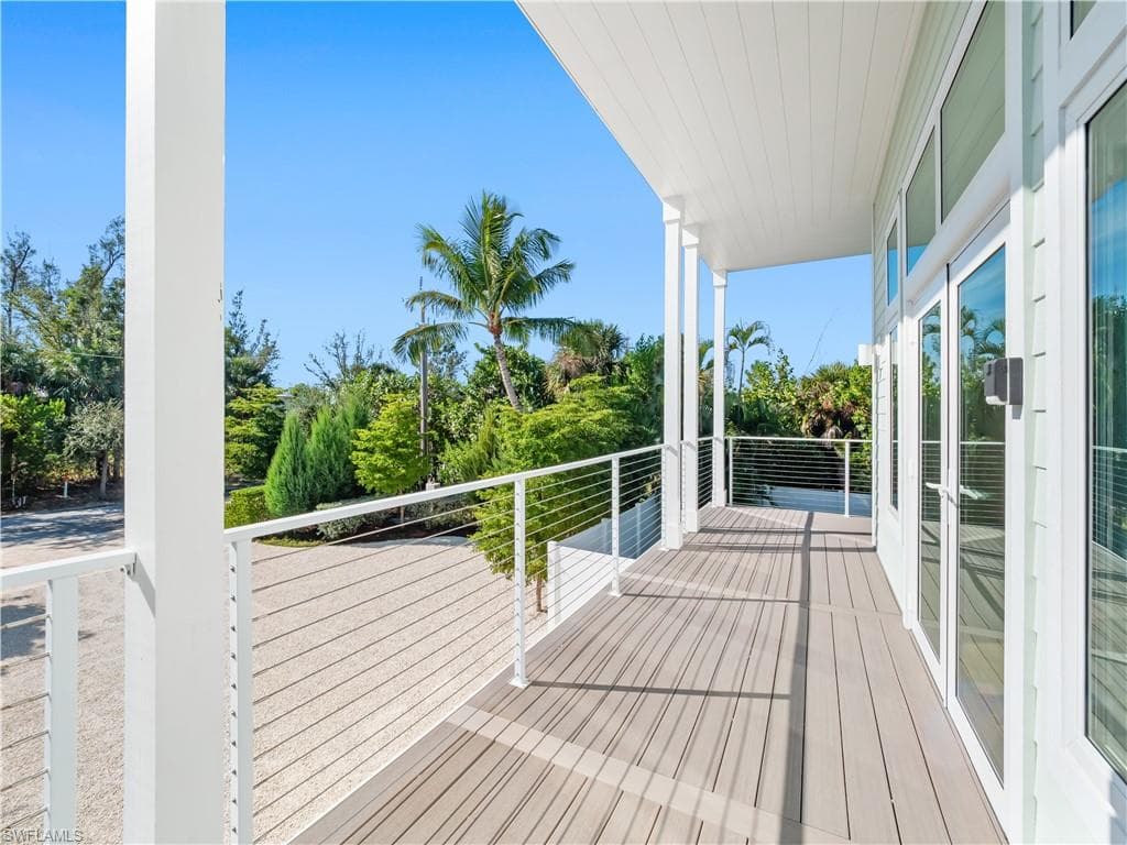 2480 Library WAY, SANIBEL FL 33957-10