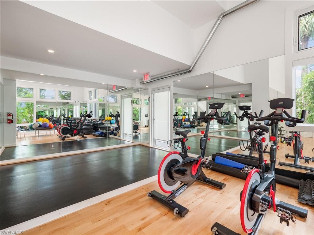 2480 Library WAY, SANIBEL FL 33957-34