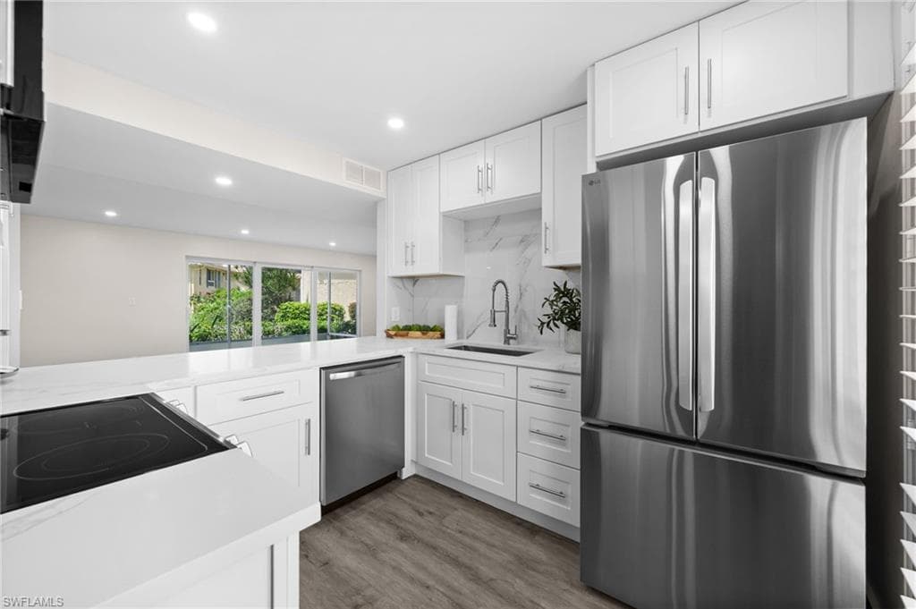 378 Palm DR # 1, NAPLES FL 34112-4