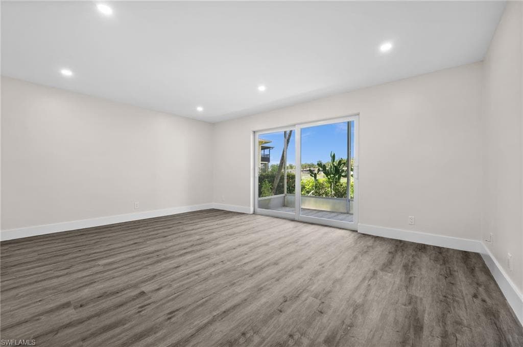 378 Palm DR # 1, NAPLES FL 34112-18