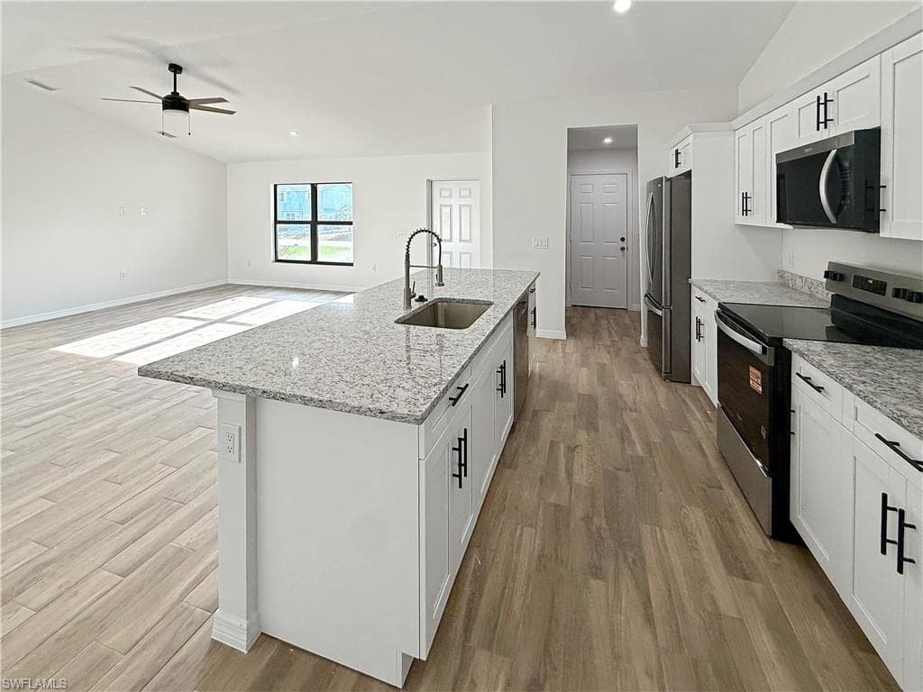 8157 Albatross RD, FORT MYERS FL 33967-13