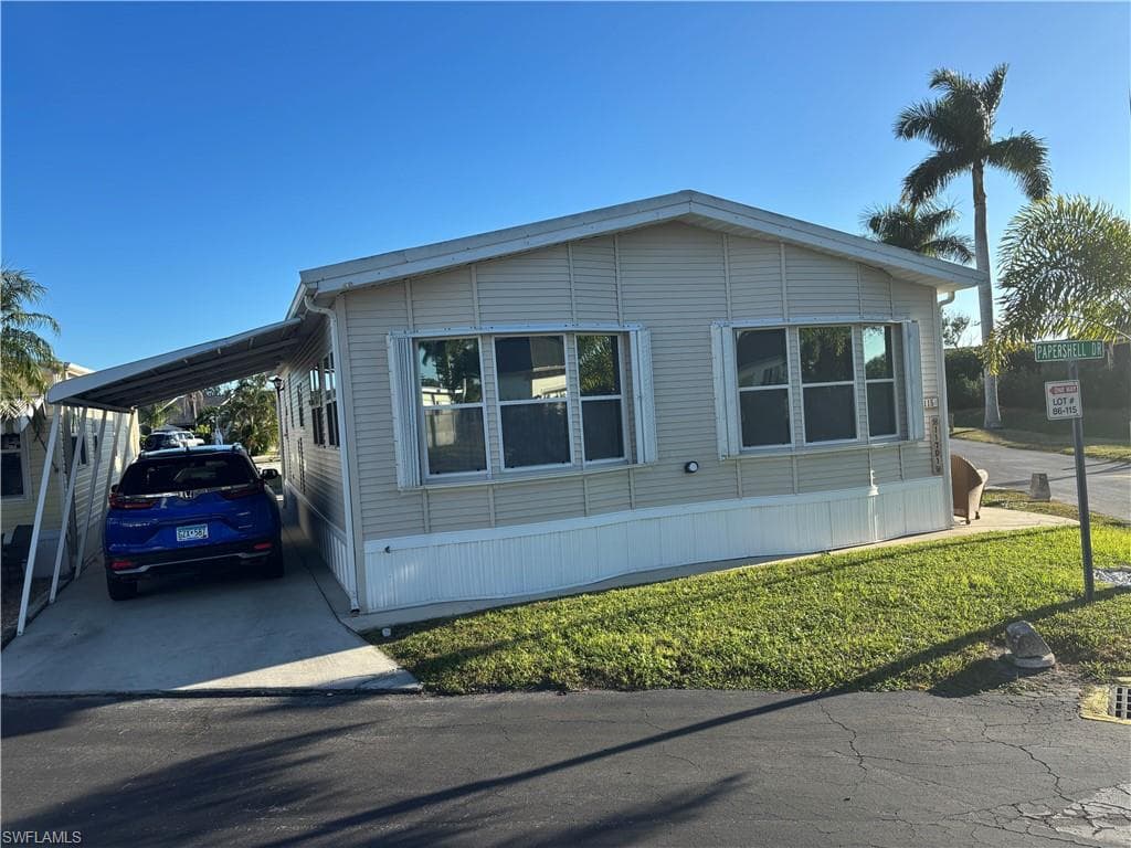 11791 Papershell DR, FORT MYERS FL 33908-3