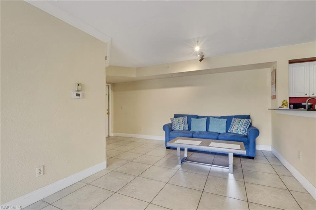 8285 Ibis Club DR # 809, NAPLES FL 34104-12