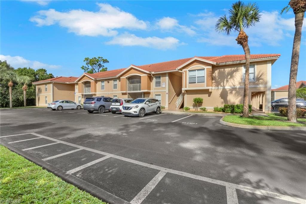 8285 Ibis Club DR # 809, NAPLES FL 34104-22