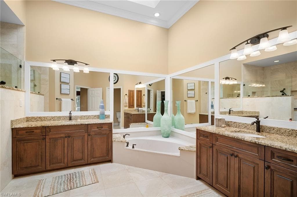 19349 Silver Oak DR, ESTERO FL 33967-25