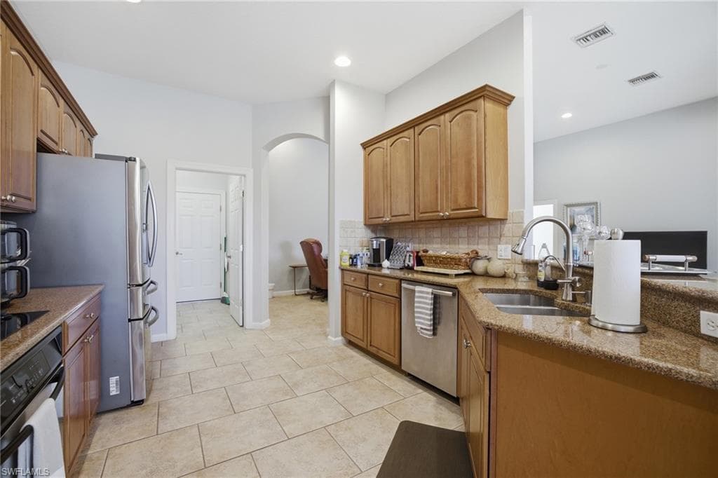 22140 Long Leaf Trail DR, ESTERO FL 34135-17