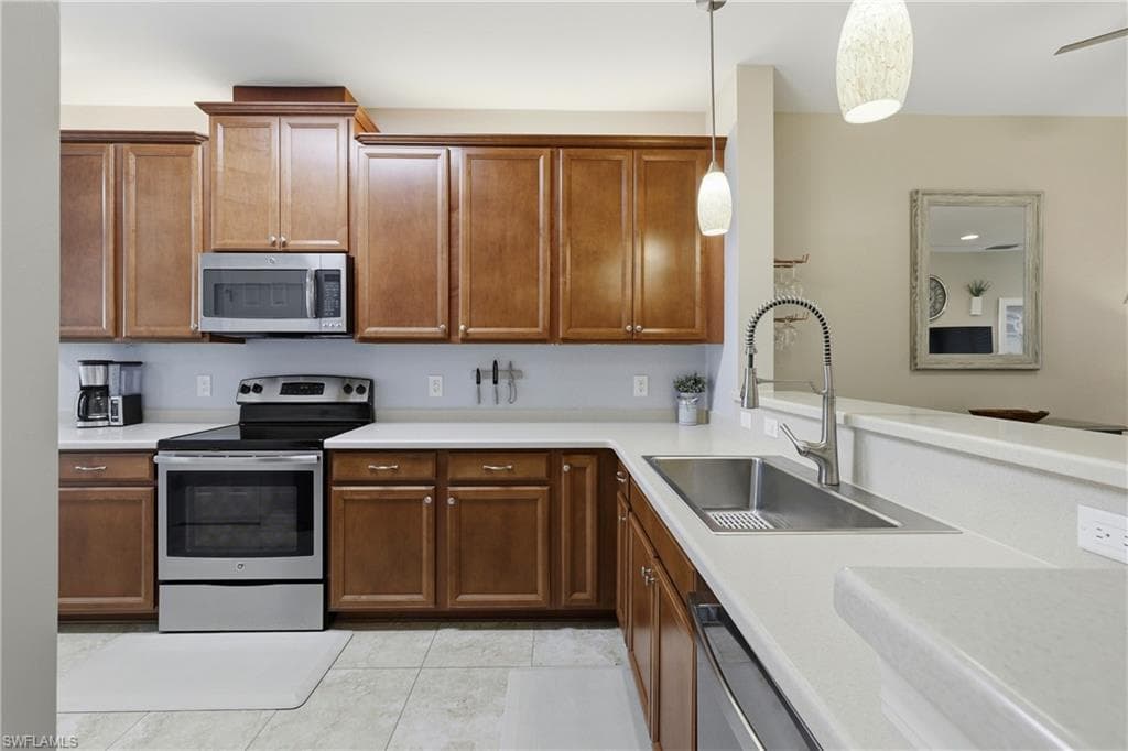 9931 Periwinkle Preserve LN # 102, FORT MYERS FL 33919-9