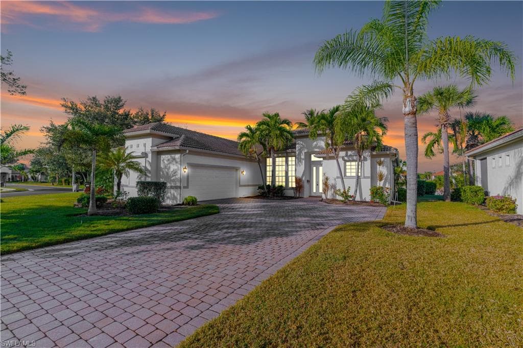 11105 Sea Tropic LN, FORT MYERS FL 33908-3