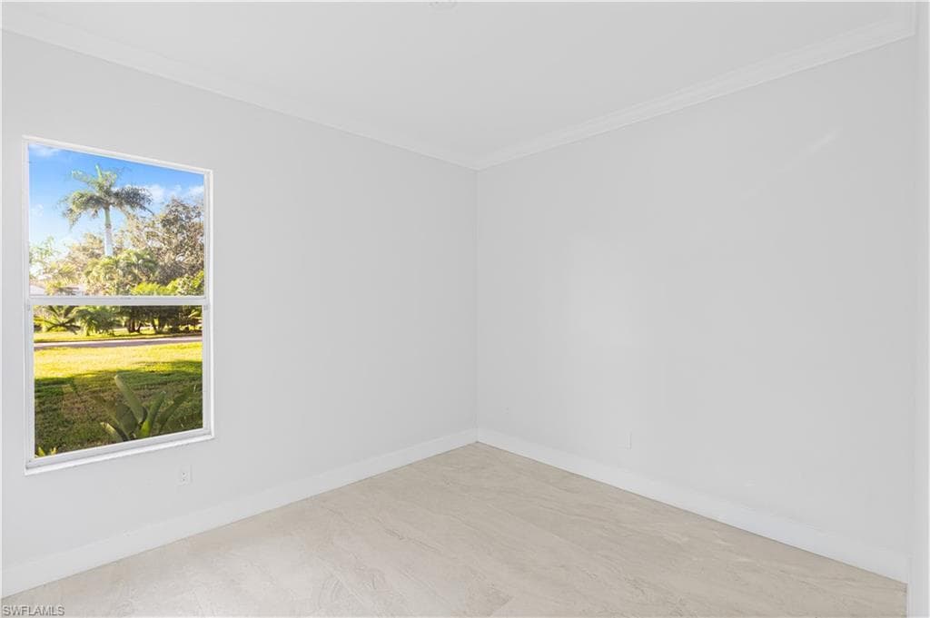 11105 Sea Tropic LN, FORT MYERS FL 33908-20