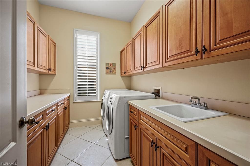 18150 Old Pelican Bay DR, FORT MYERS BEACH FL 33931-18