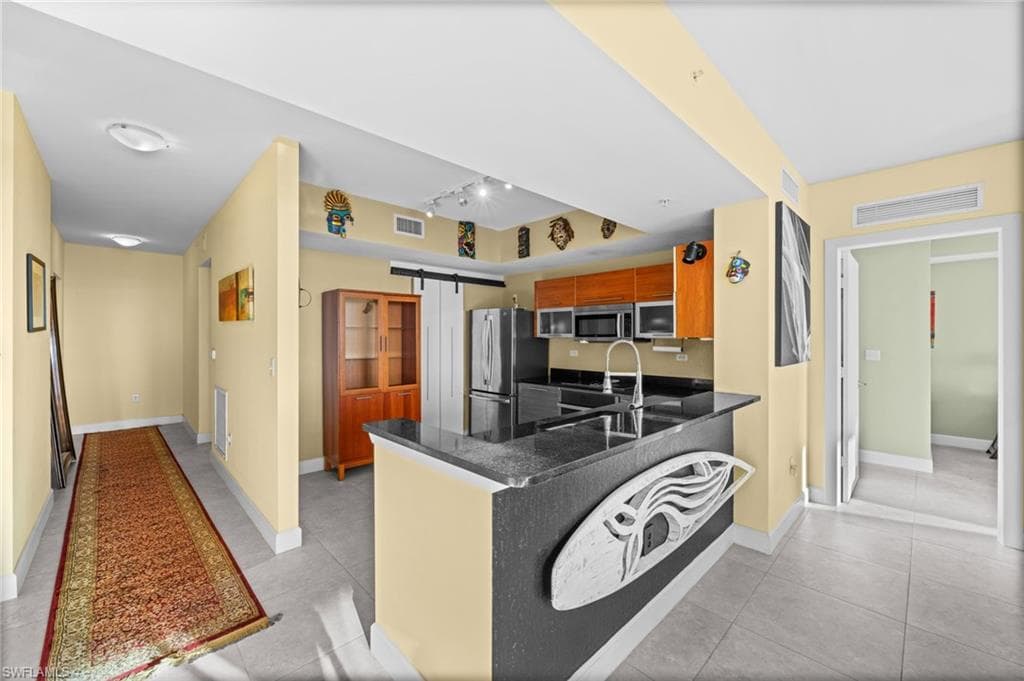 3000 Oasis Grand BLVD # 2702, FORT MYERS FL 33916-16