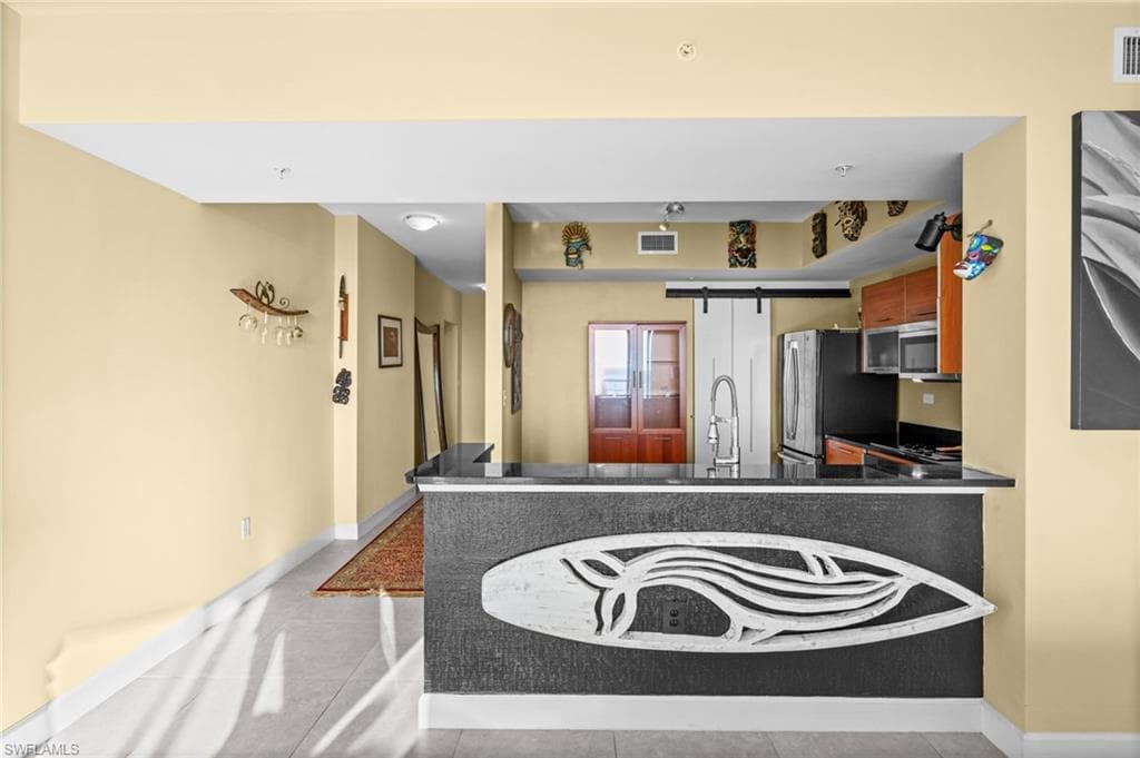 3000 Oasis Grand BLVD # 2702, FORT MYERS FL 33916-15