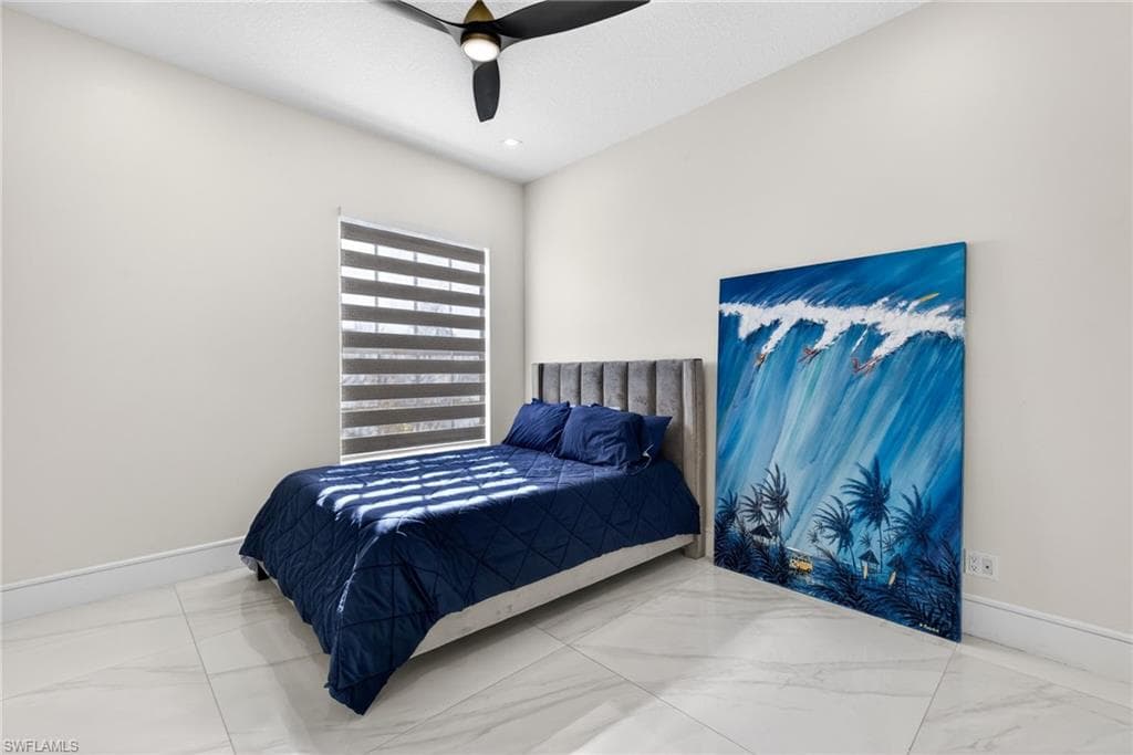 3956 Isla Ciudad CT, NAPLES FL 34109-26