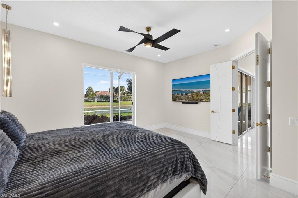 3956 Isla Ciudad CT, NAPLES FL 34109-16