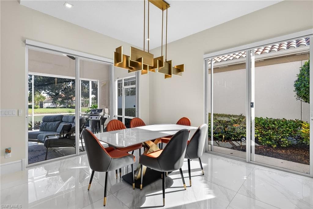 3956 Isla Ciudad CT, NAPLES FL 34109-11