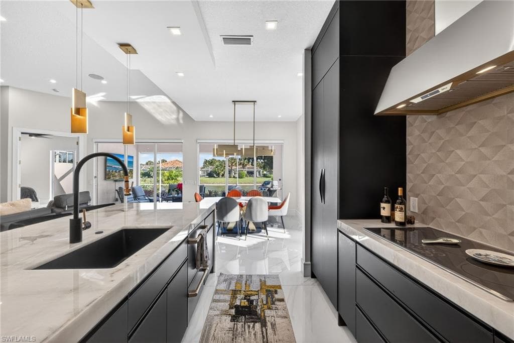 3956 Isla Ciudad CT, NAPLES FL 34109-4