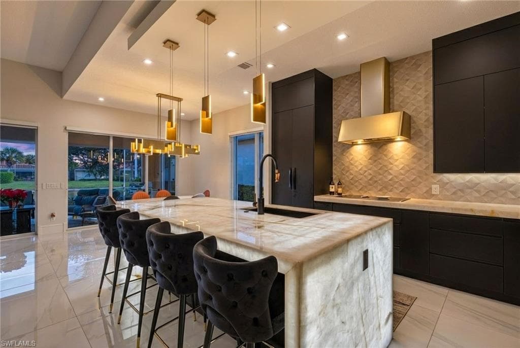 3956 Isla Ciudad CT, NAPLES FL 34109-28