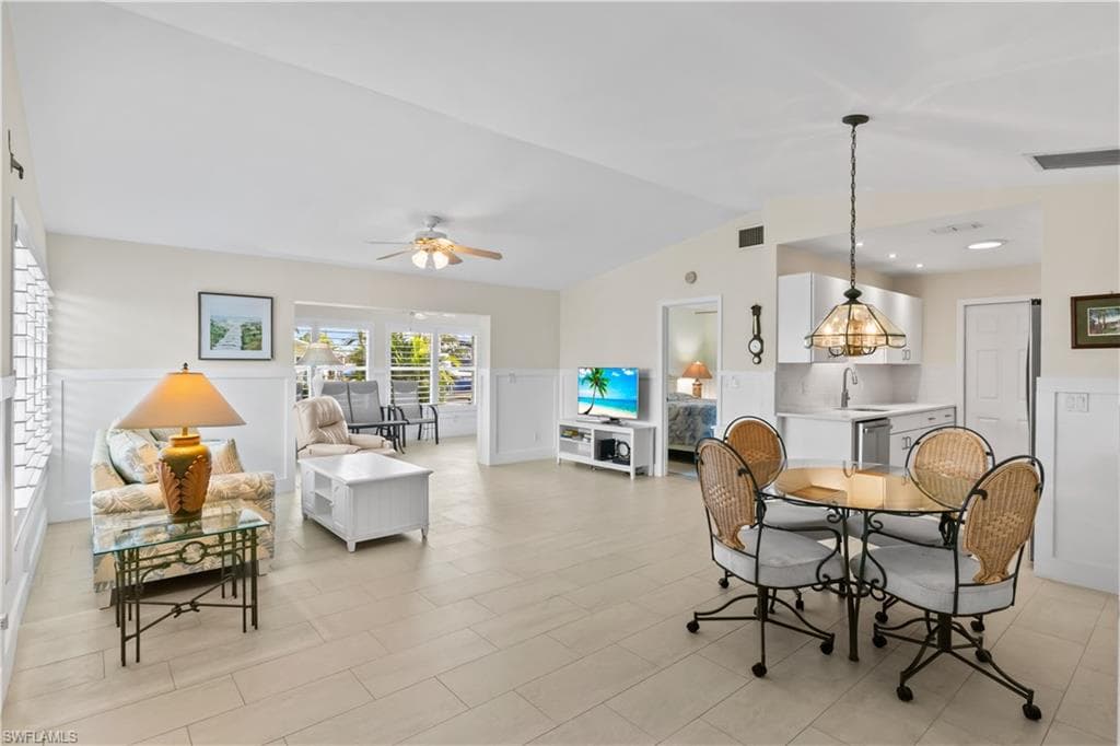 2781 Bruce ST, MATLACHA FL 33993-5