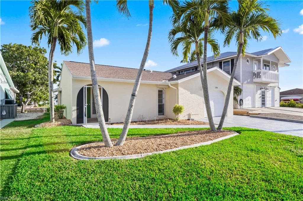 2781 Bruce ST, MATLACHA FL 33993-2