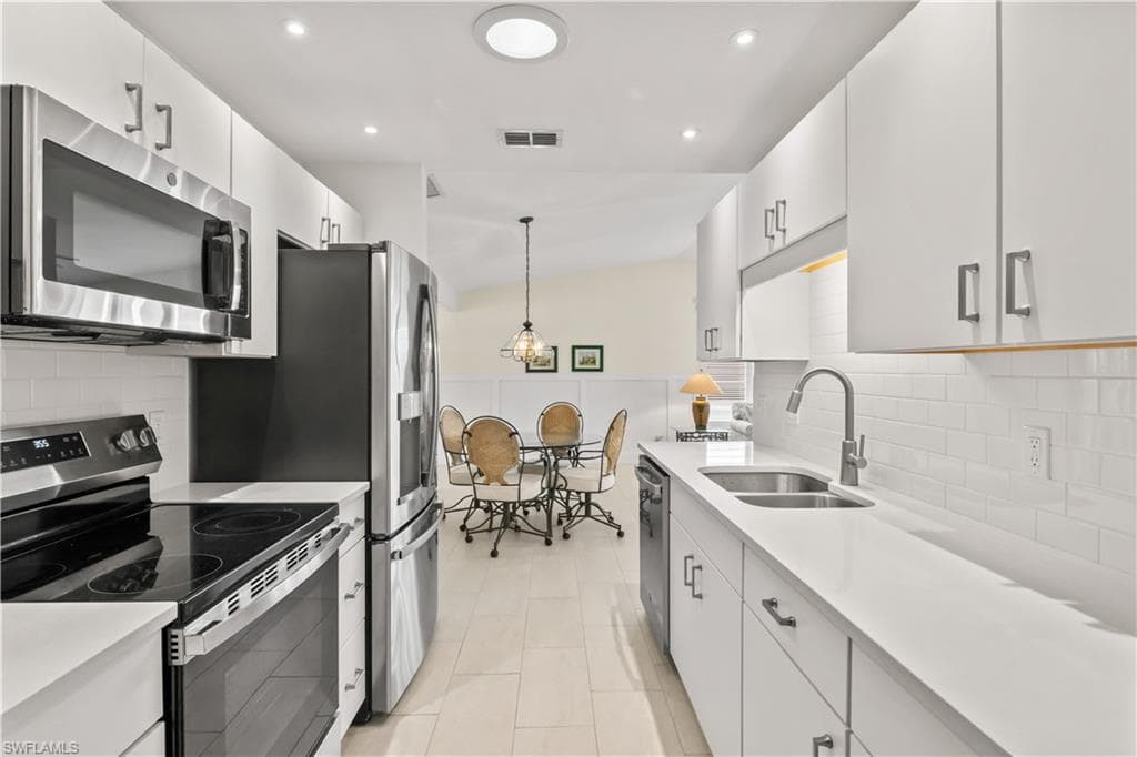 2781 Bruce ST, MATLACHA FL 33993-13