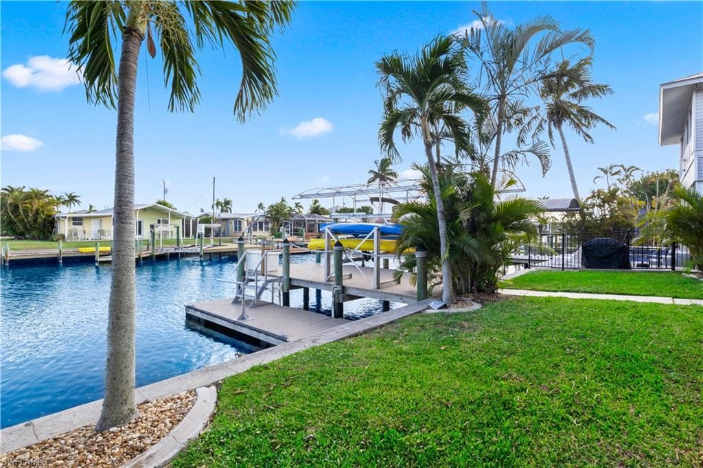 2781 Bruce ST, MATLACHA FL 33993-28