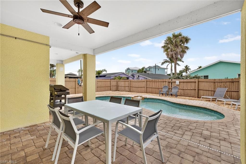 227 Mango ST, FORT MYERS BEACH FL 33931-4