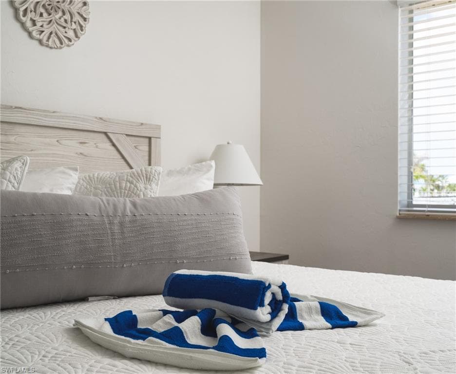 227 Mango ST, FORT MYERS BEACH FL 33931-30