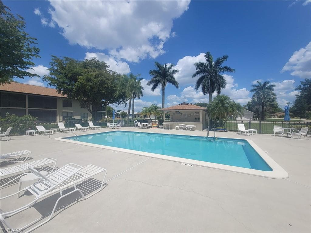 4410 Chantelle DR # 205, NAPLES FL 34112-21