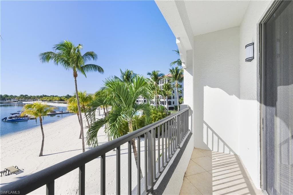 10733 Mirasol DR # 310, MIROMAR LAKES FL 33913-12