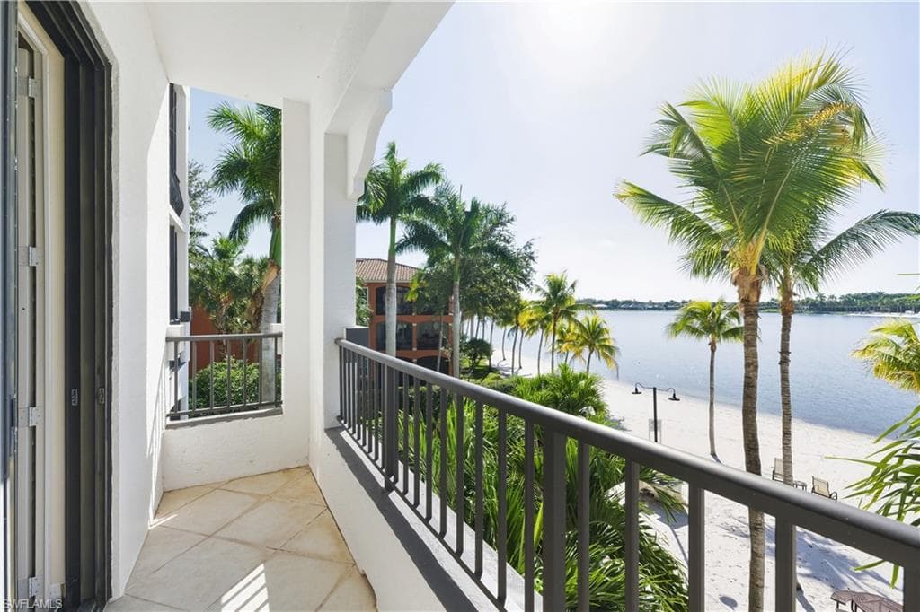 10733 Mirasol DR # 310, MIROMAR LAKES FL 33913-13