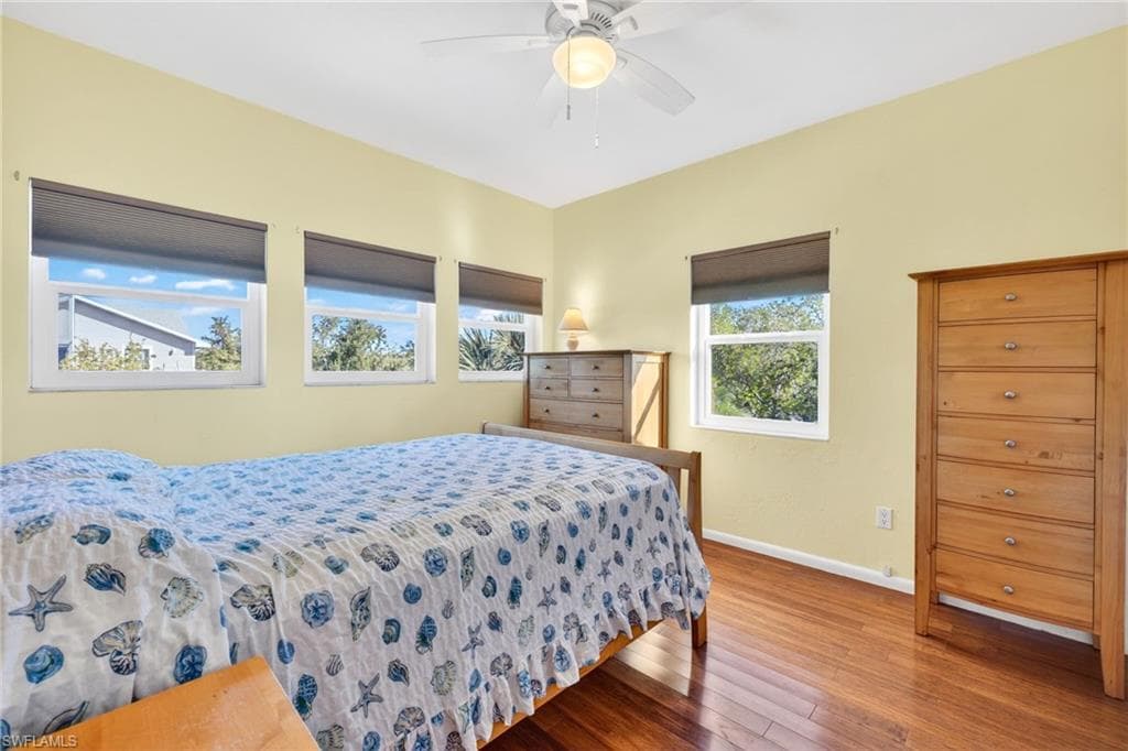 495 E Lake RD, SANIBEL FL 33957-16