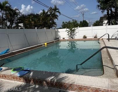 4803 Triton CT W # 6, CAPE CORAL FL 33904-3