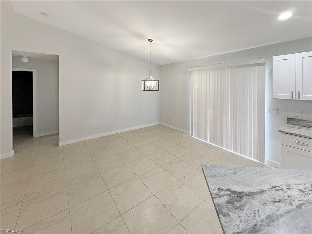 210 Manatee ST, FORT MYERS FL 33913-9