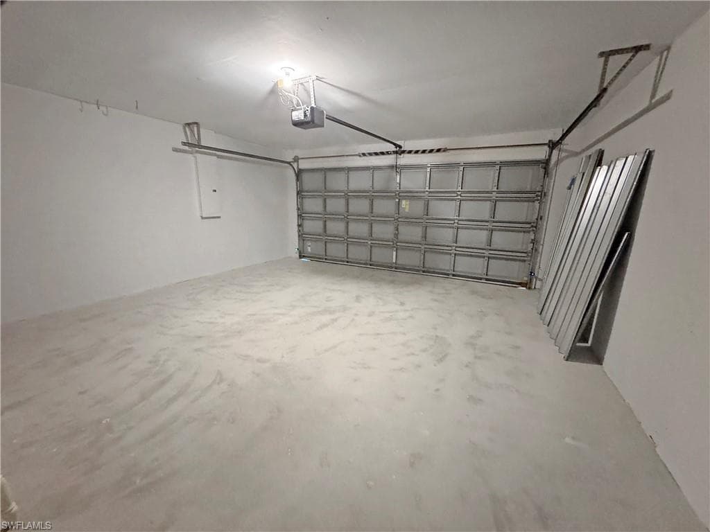 210 Manatee ST, FORT MYERS FL 33913-24