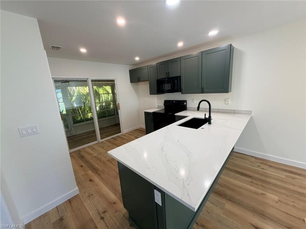 761 W Elkcam CIR # A101, MARCO ISLAND FL 34145-5