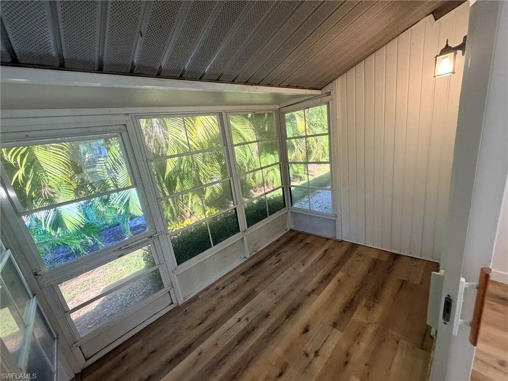 761 W Elkcam CIR # A101, MARCO ISLAND FL 34145-8