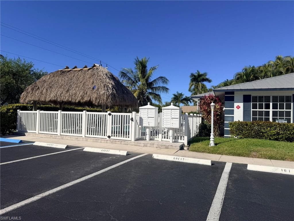 761 W Elkcam CIR # A101, MARCO ISLAND FL 34145-23