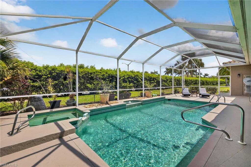 8350 Trentwood CT, FORT MYERS FL 33912-29