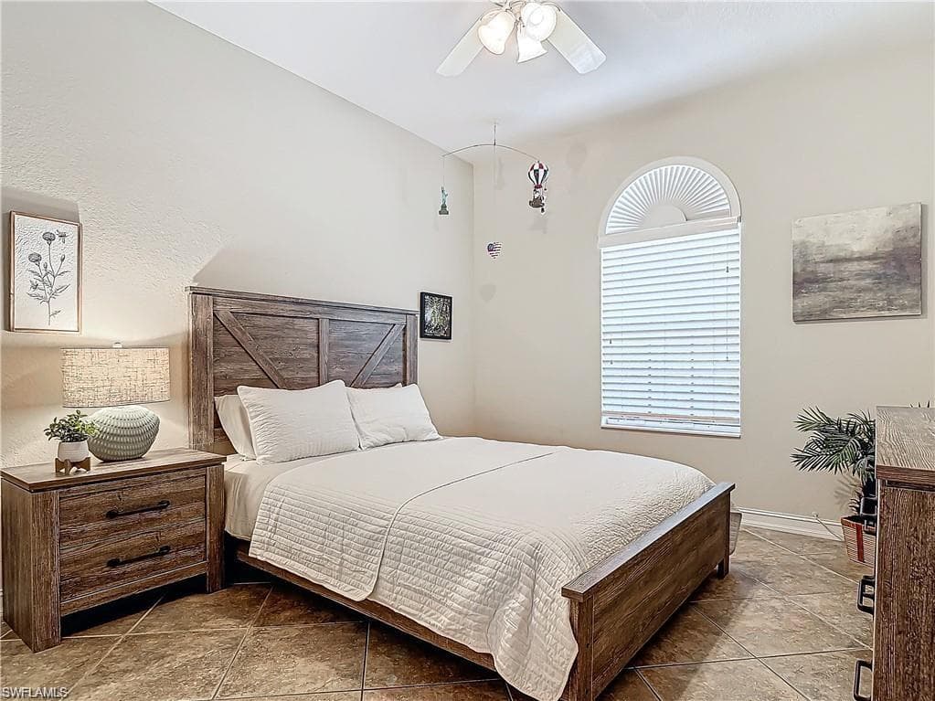 1680 Sanctuary Pointe CT-10