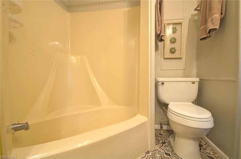 16331 Hermit Thrush LN, FORT MYERS FL 33908-15