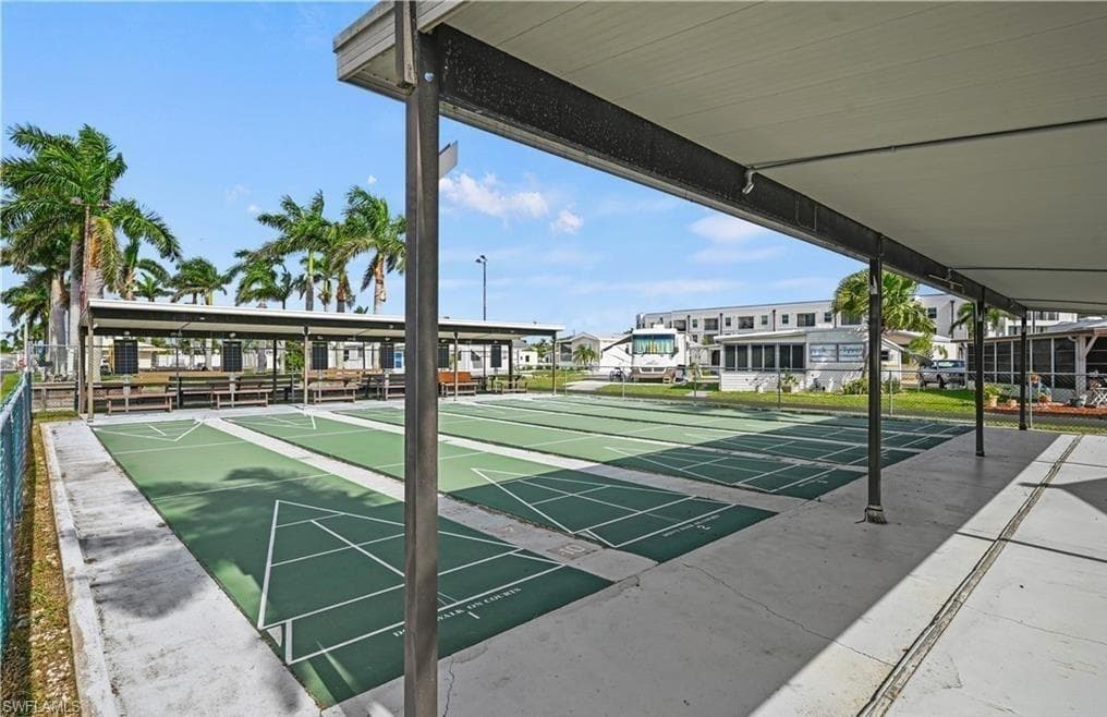 16331 Hermit Thrush LN, FORT MYERS FL 33908-18