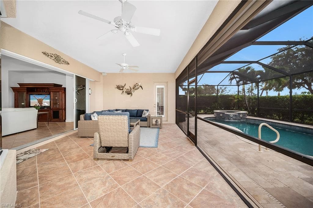 8264 Potomac LN, NAPLES FL 34104-36