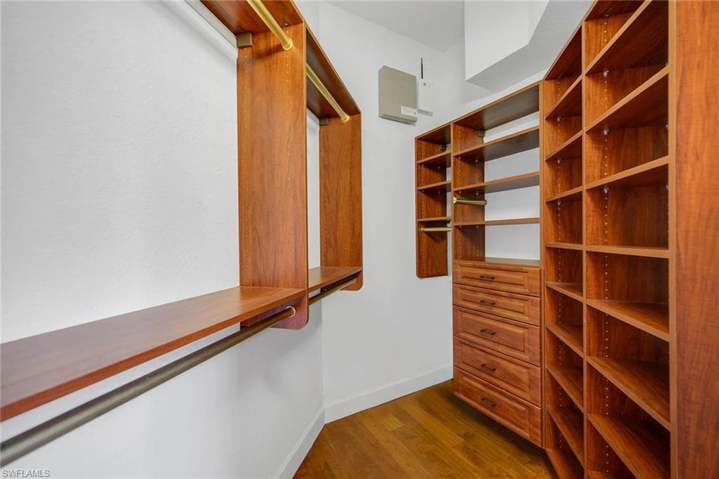 8264 Potomac LN, NAPLES FL 34104-24