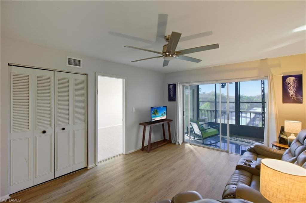 2111 Barkeley LN # 18, FORT MYERS FL 33907-2