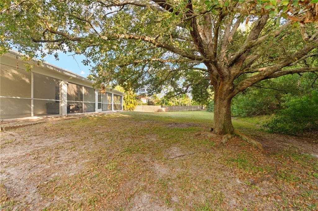 7780 Scarlet CT, NAPLES FL 34104-26