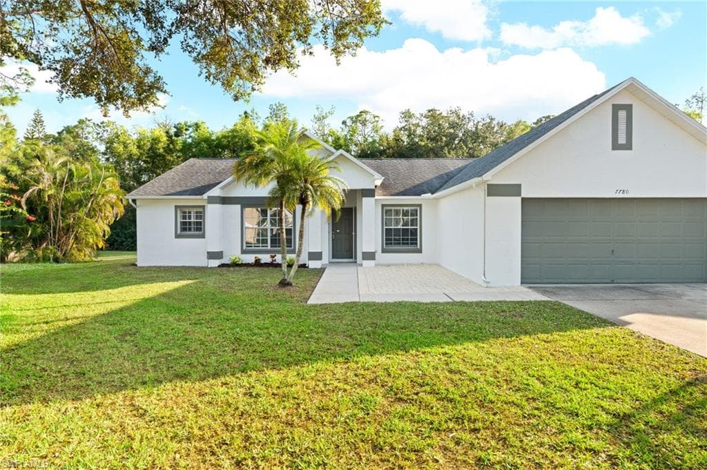 7780 Scarlet CT, NAPLES FL 34104-1